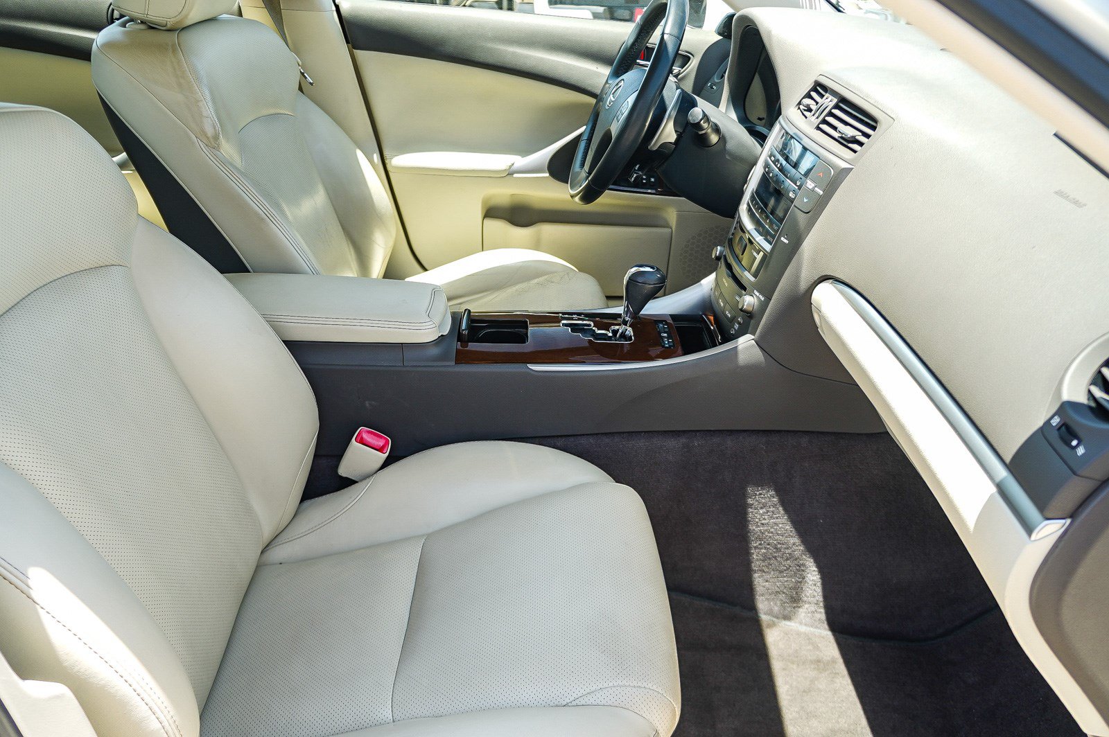Used 2012 Lexus IS 250 w/ Premium Pkg Value Edition RWD image 17