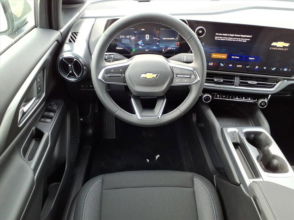 New 2026 Chevrolet Equinox EV LT image 11