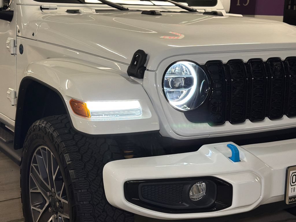 Used 2024 Jeep Wrangler High Altitude AWD/4WD image 9