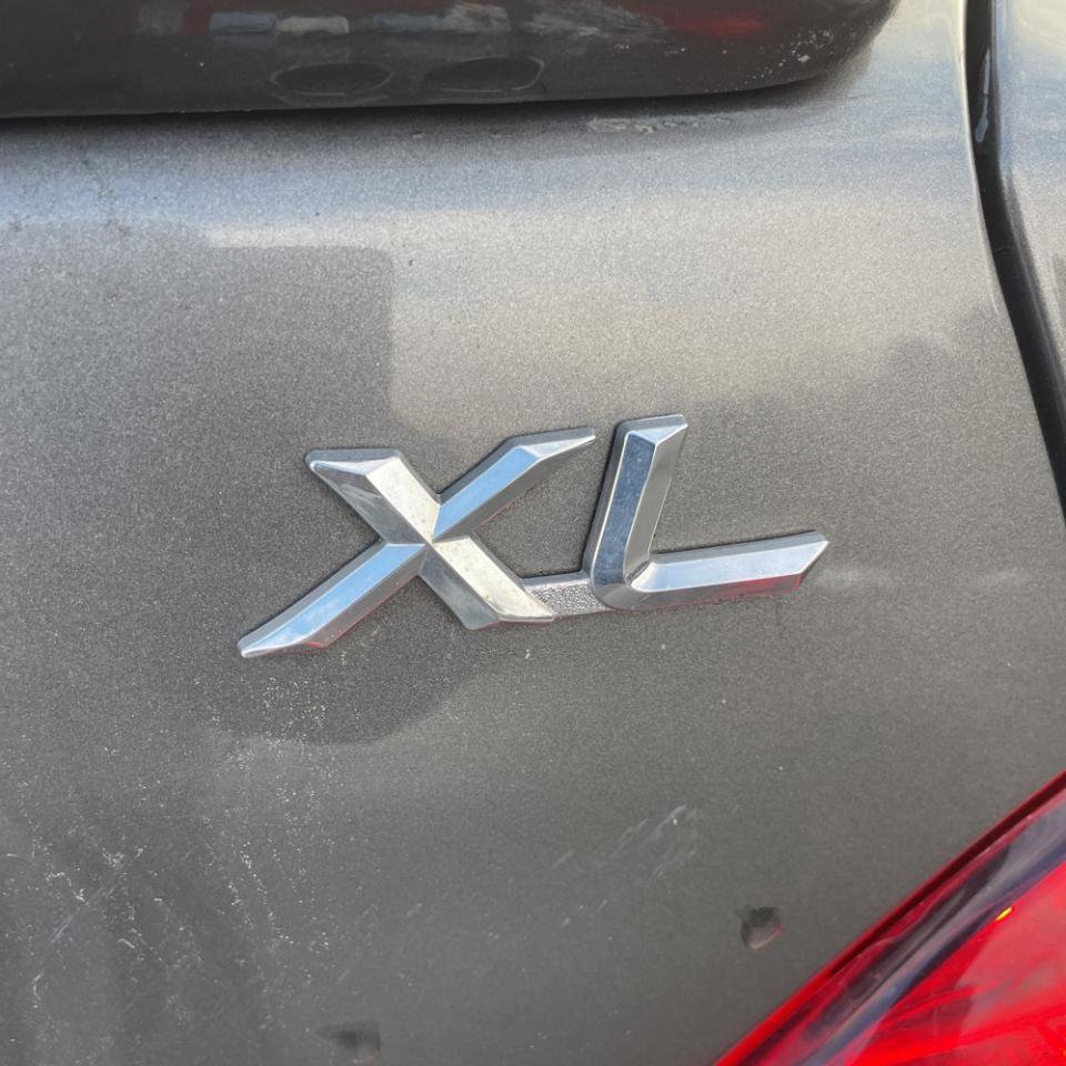 Used 2006 Toyota Avalon XL image 25