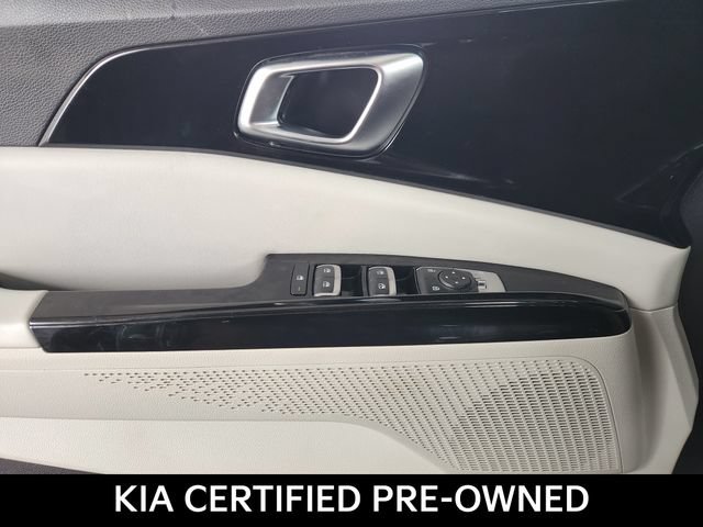 Certified 2022 Kia Carnival EX FWD image 21