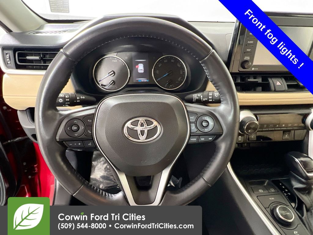 Used 2020 Toyota RAV4 XLE image 8