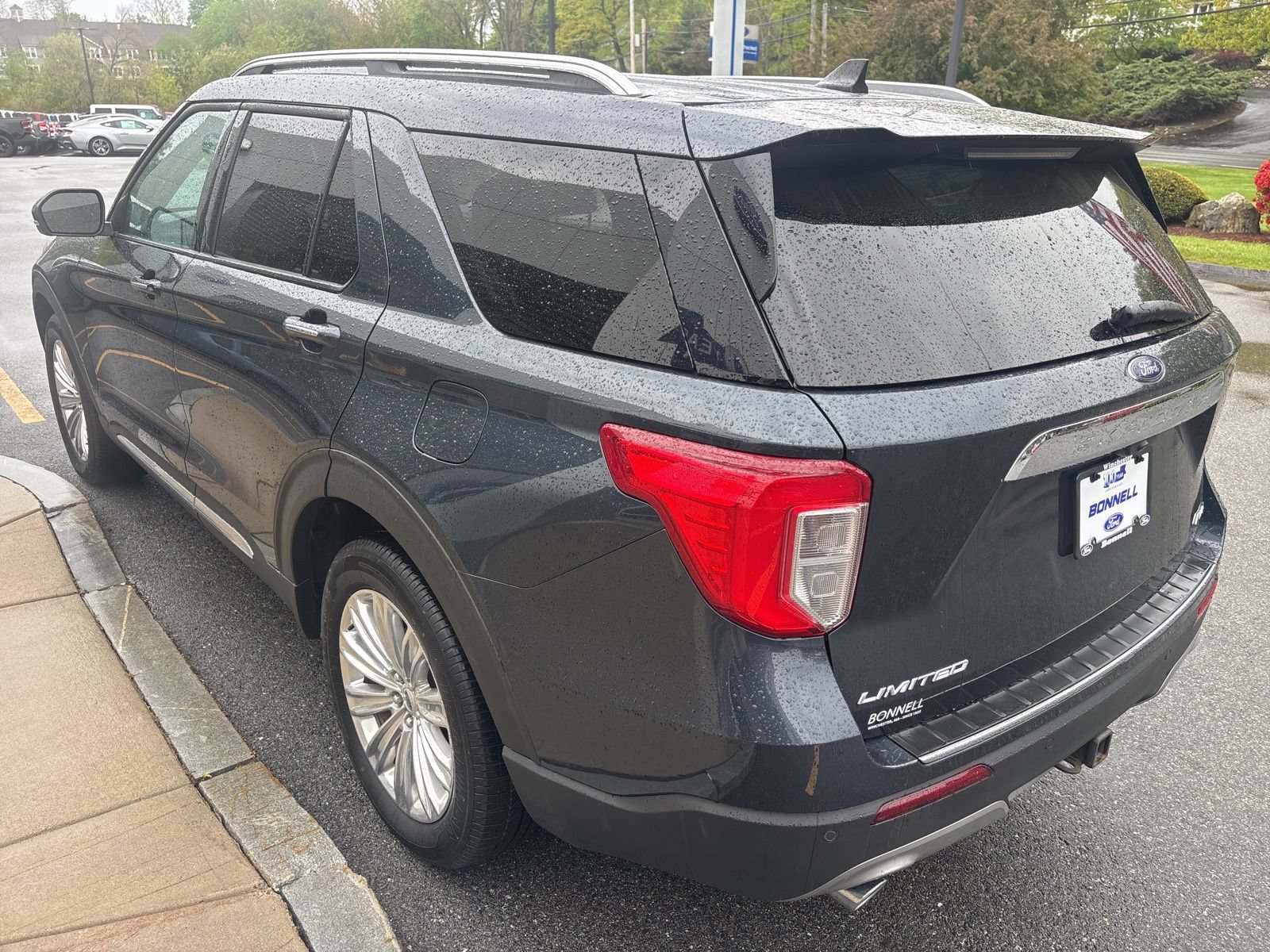 Certified 2023 Ford Explorer Limited w/ Limited Technology Package AWD/4WD image 5