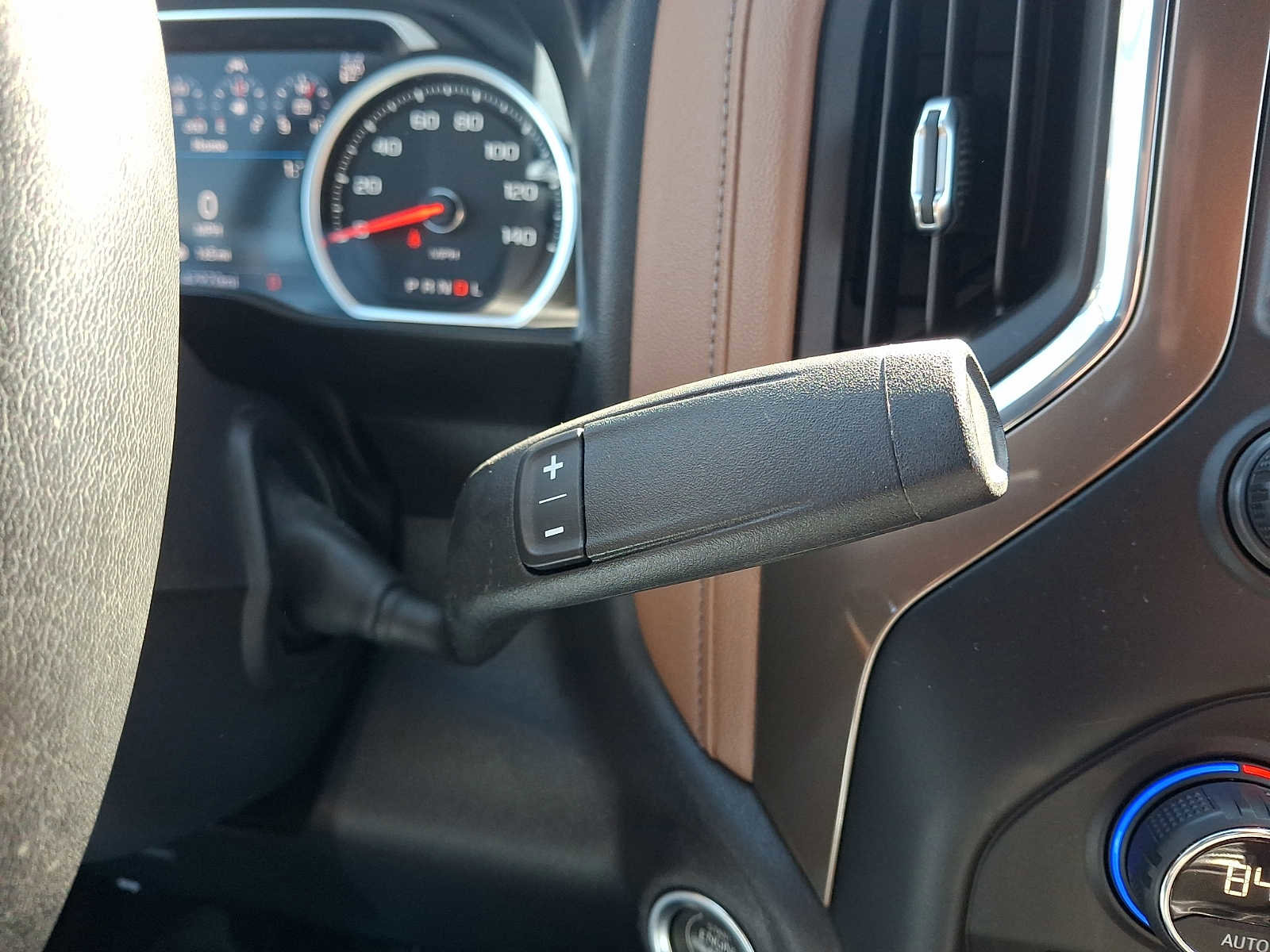 Used 2021 Chevrolet Silverado 1500 High Country w/ Technology Package image 17