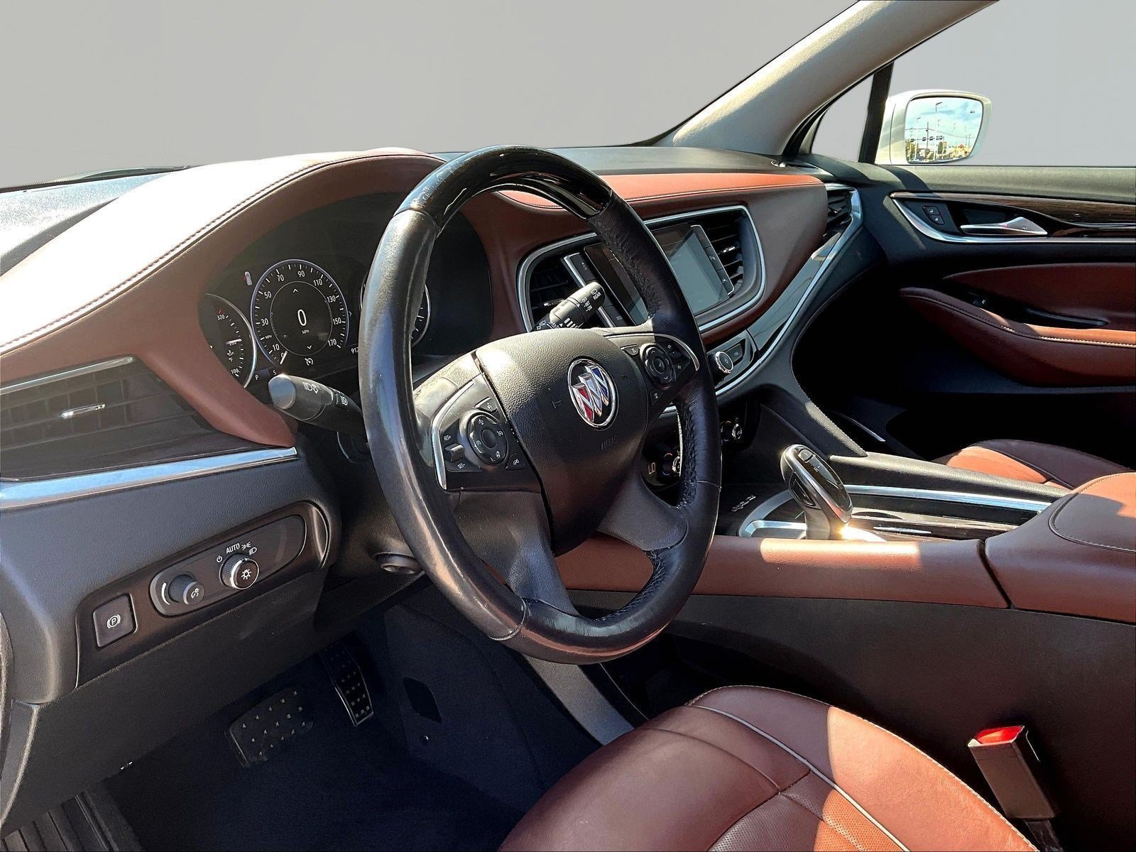 Used 2020 Buick Enclave Avenir w/ Avenir Technology Package AWD/4WD image 17