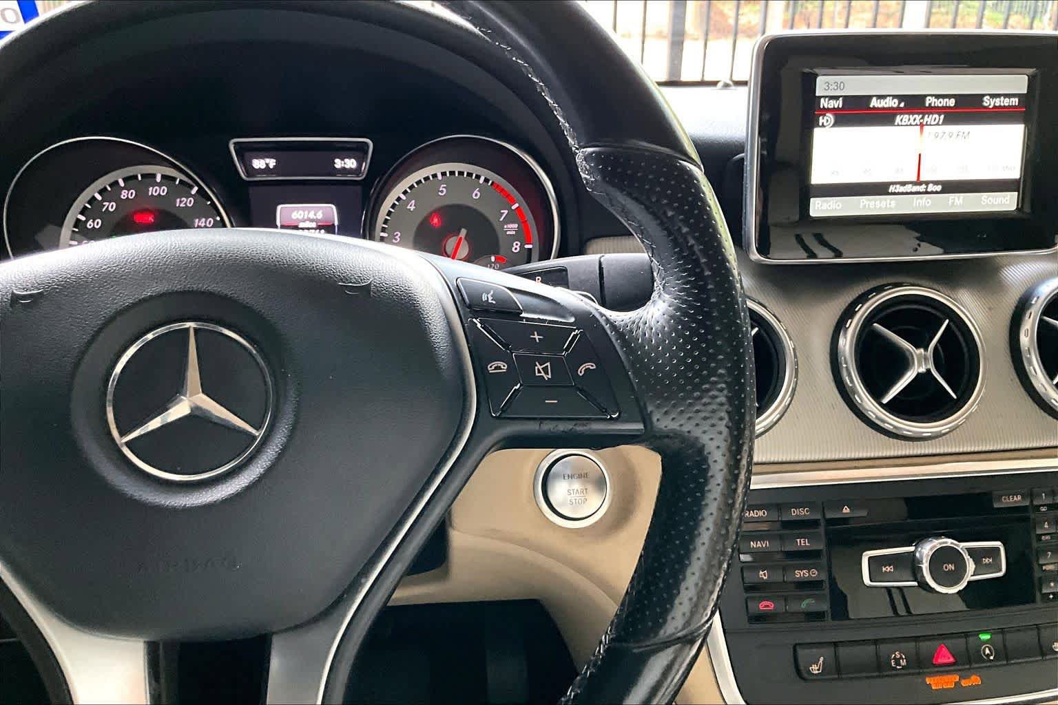 Used 2015 Mercedes-Benz GLA 250 image 24