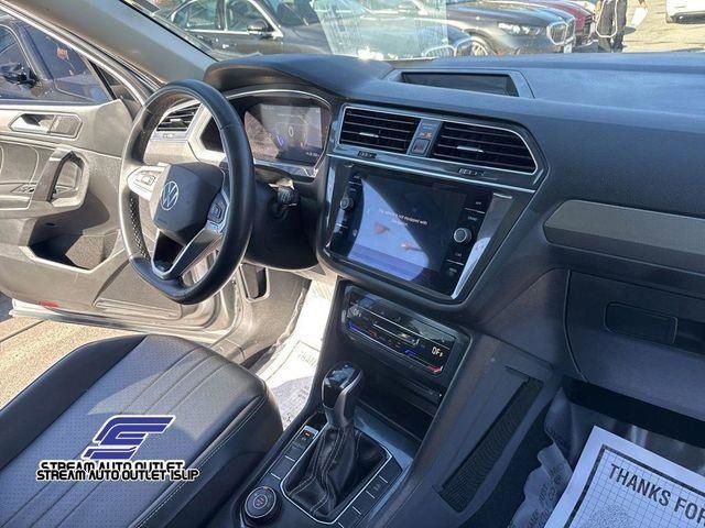 Used 2023 Volkswagen Tiguan SE image 36