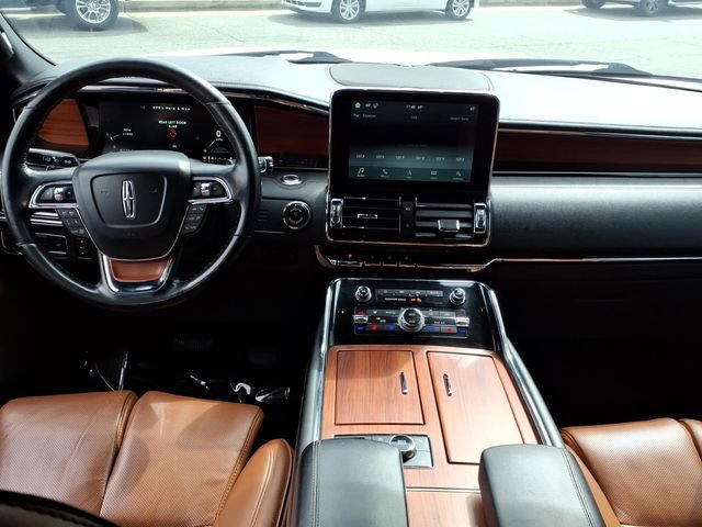 Used 2019 Lincoln Navigator L Reserve AWD/4WD image 12