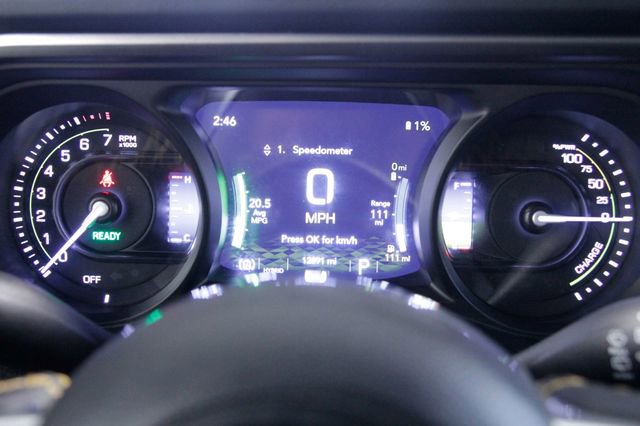 Used 2024 Jeep Wrangler Unlimited Sahara w/ Technology Group image 22