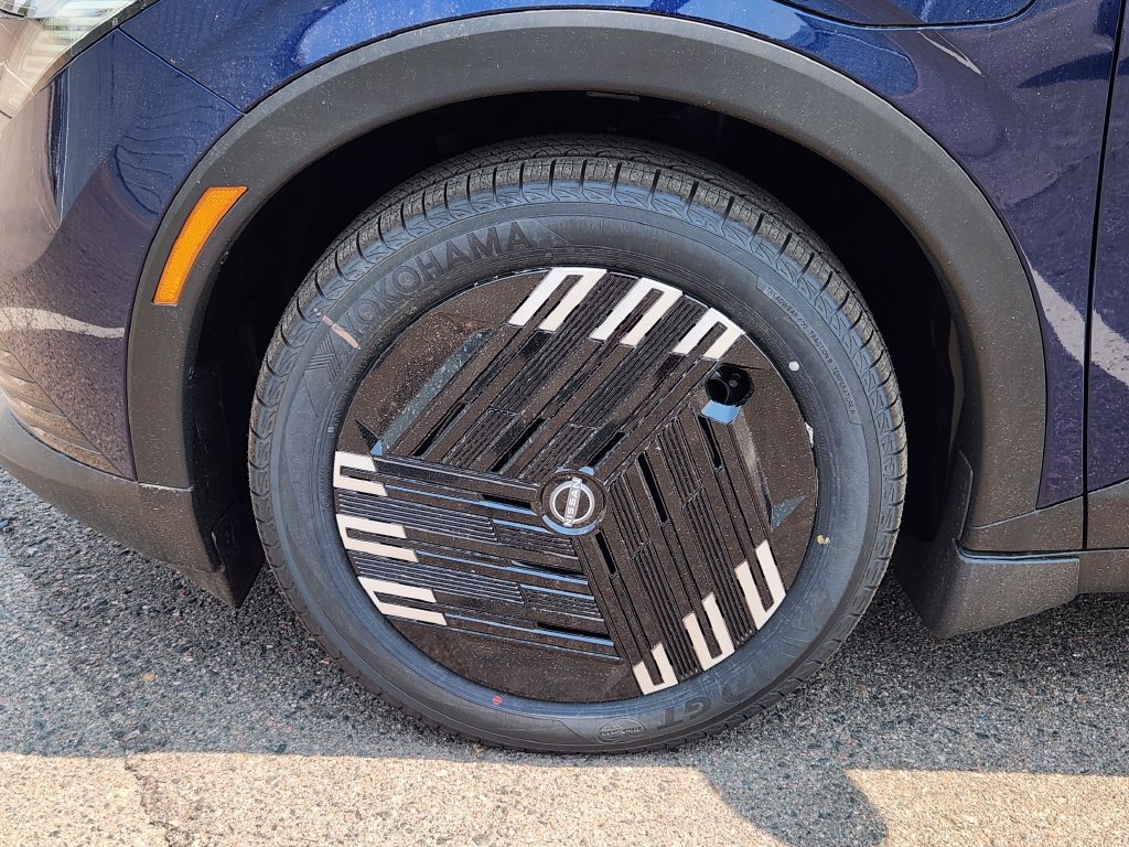 New 2026 Nissan Leaf w/ Floor Mat Package (S+) FWD image 9