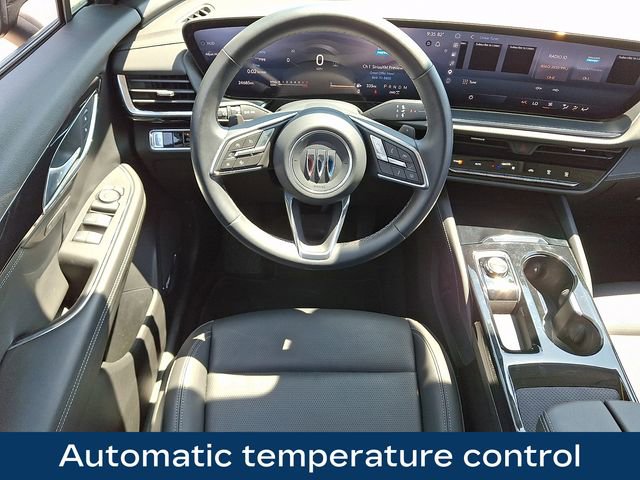 Used 2025 Buick Envision Preferred AWD/4WD image 3