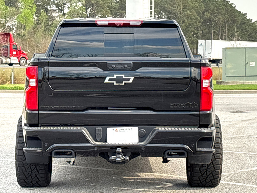 Used 2026 Chevrolet Silverado 1500 High Country w/ Midnight Edition image 17