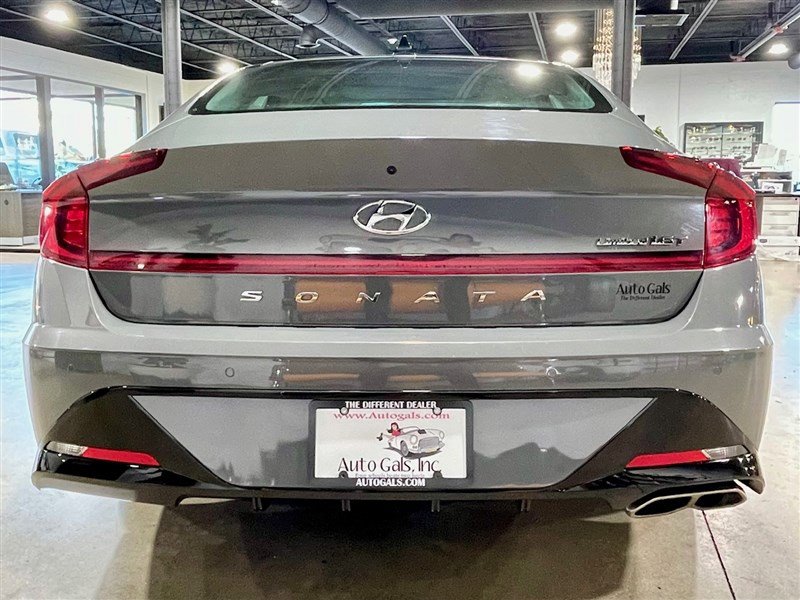 Used 2020 Hyundai Sonata Limited image 4