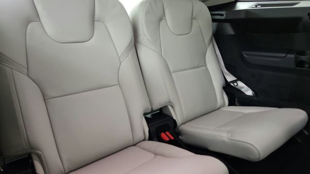 New 2026 Volvo XC90 T8 Ultra w/ Protection Package Premier AWD/4WD image 36