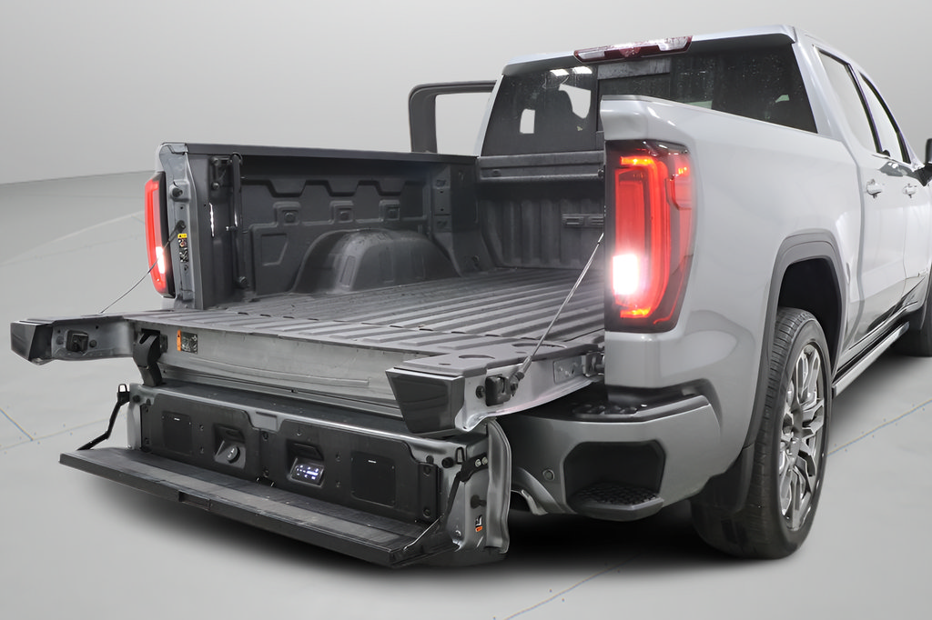 Used 2023 GMC Sierra 1500 Denali Ultimate AWD/4WD image 36