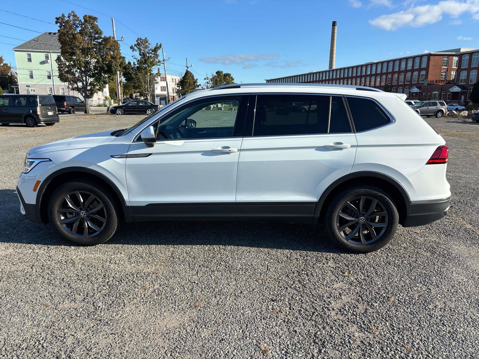 Used 2024 Volkswagen Tiguan Wolfsburg Edition AWD/4WD image 7