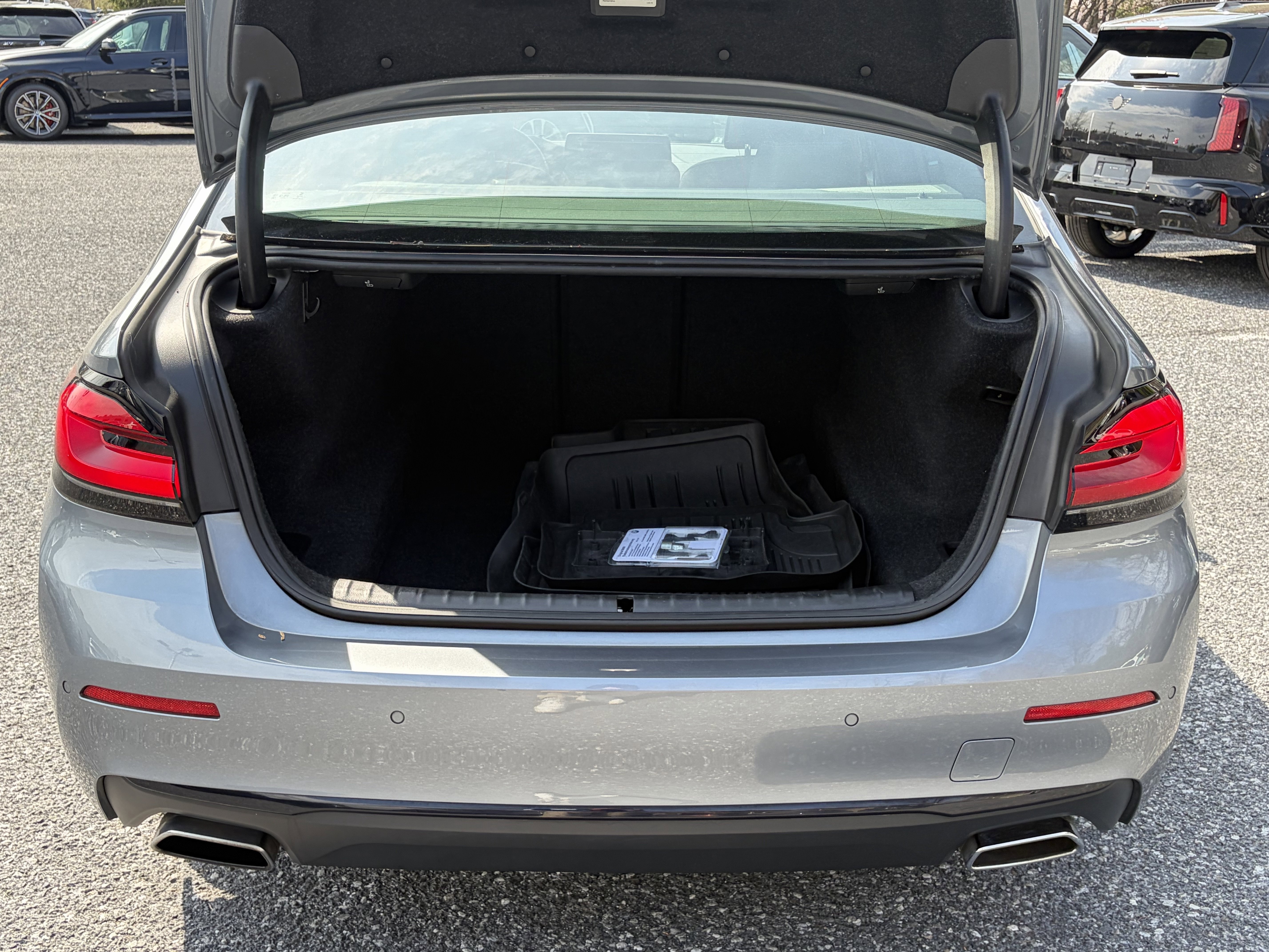 Used 2021 BMW 540i xDrive w/ Executive Package image 8