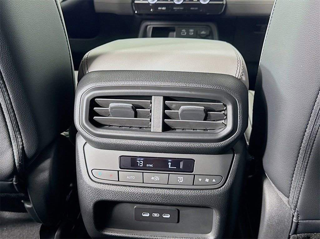 Certified 2025 Honda Pilot EX-L image 34