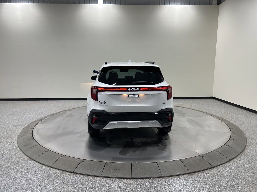 New 2026 Kia Seltos S image 7