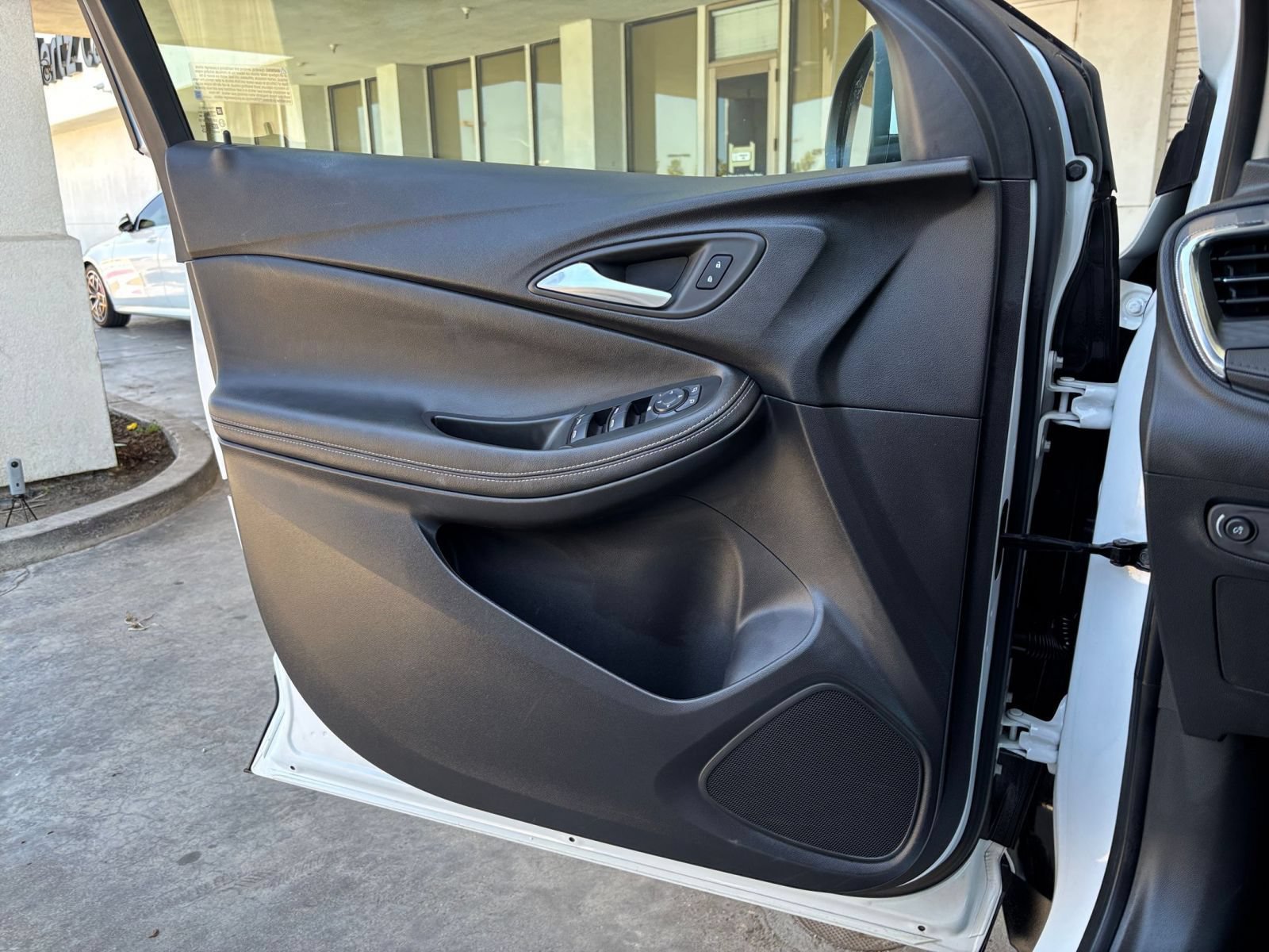 Used 2025 Buick Encore GX Preferred FWD image 18