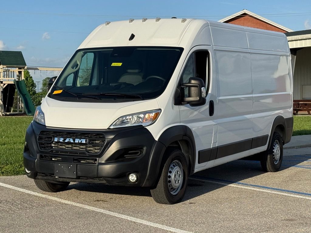 Used 2025 RAM ProMaster 2500 w/ Convenience Group image 3