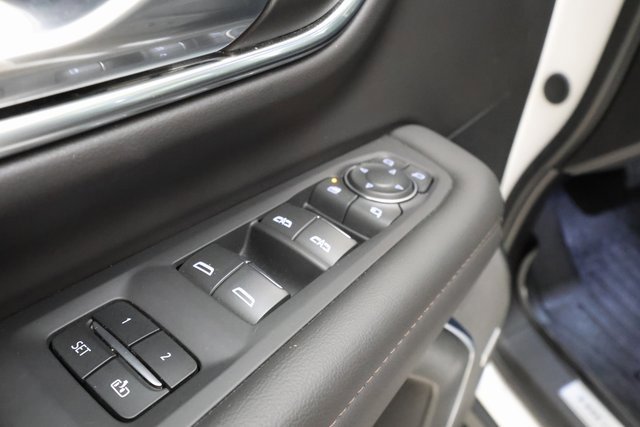 Used 2024 Chevrolet Tahoe High Country w/ Advanced Technology Package image 9