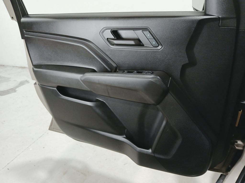 Used 2024 Chevrolet Colorado Trail Boss w/ Technology Package AWD/4WD image 29