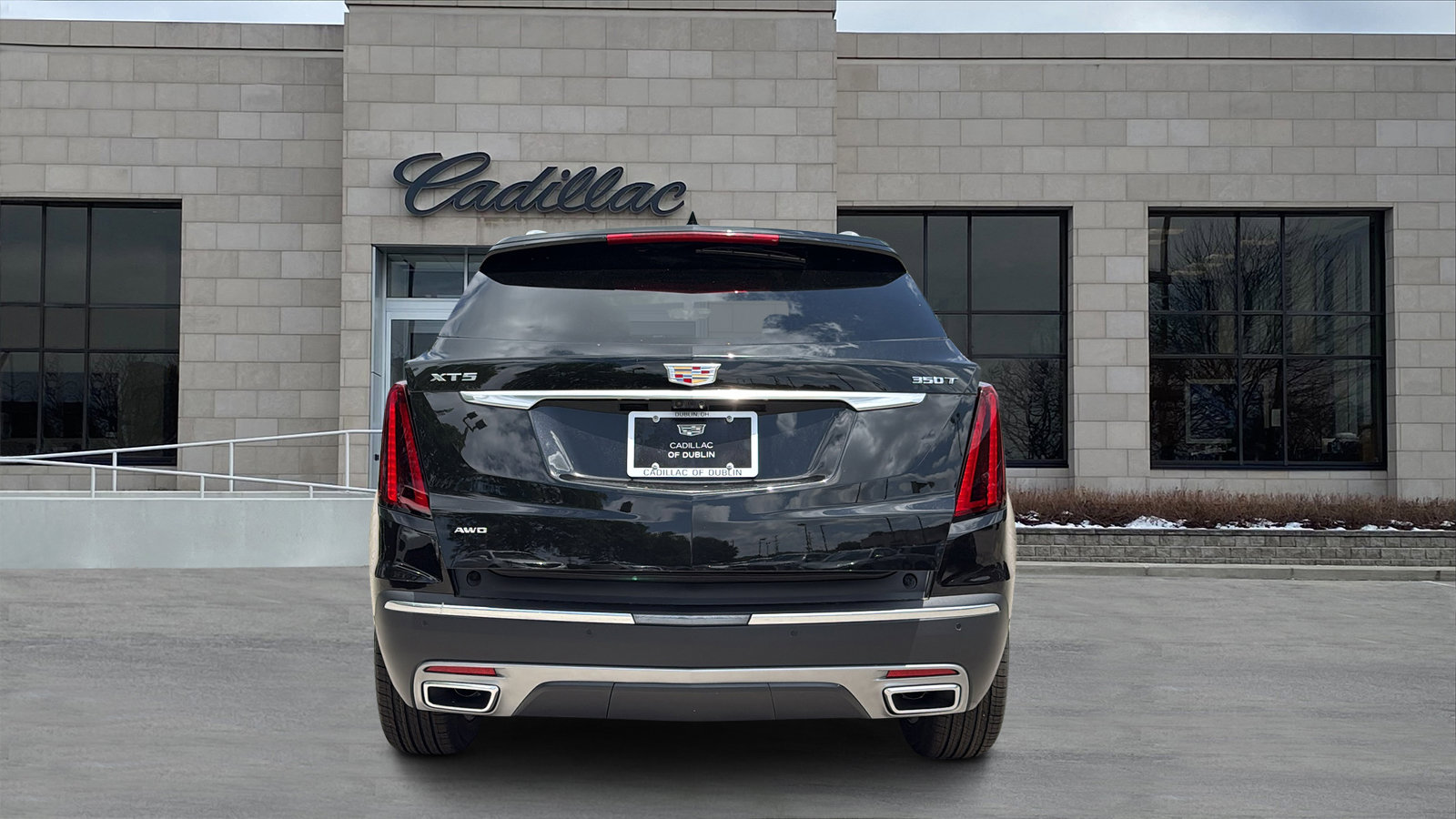 New 2026 Cadillac XT5 Premium Luxury w/ LPO, Floor Liner Package AWD/4WD image 6