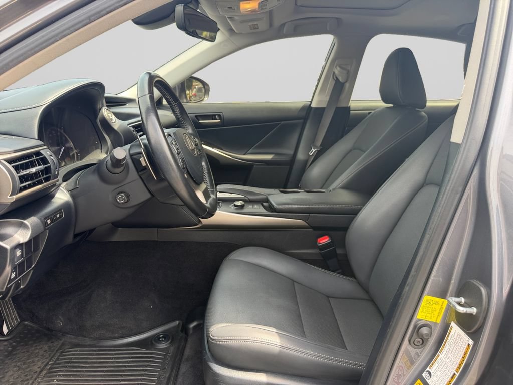 Used 2018 Lexus IS 300 AWD w/ Comfort Package image 10