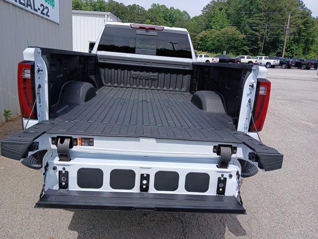 Used 2026 GMC Sierra 3500 SLT w/ SLT Premium Package AWD/4WD image 9