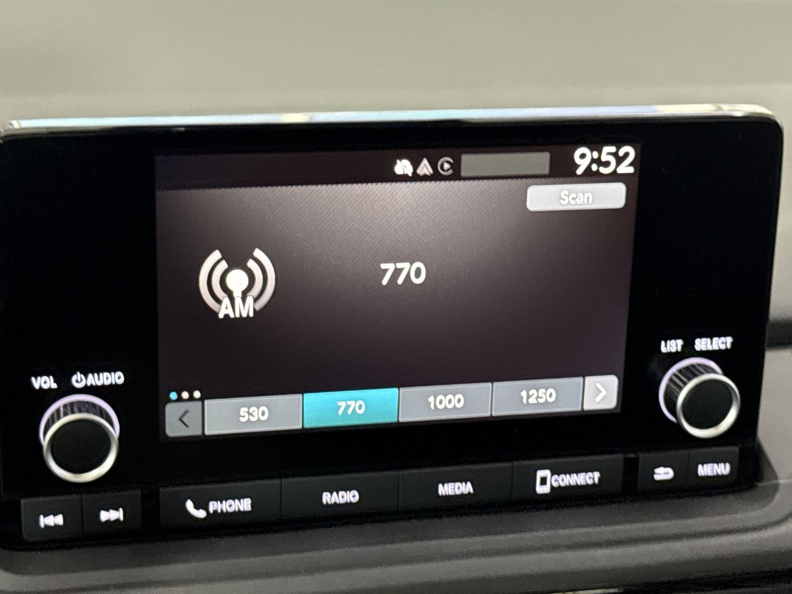Used 2024 Honda Accord EX image 19