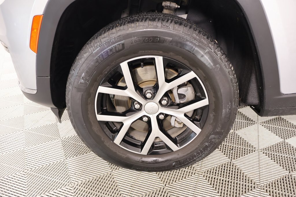 Used 2023 Jeep Grand Cherokee L Limited image 20