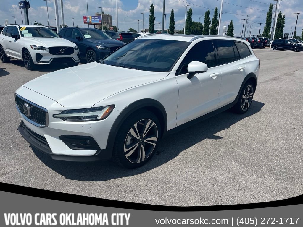 Certified 2026 Volvo V60 B5 Cross Country Plus w/ Climate Package