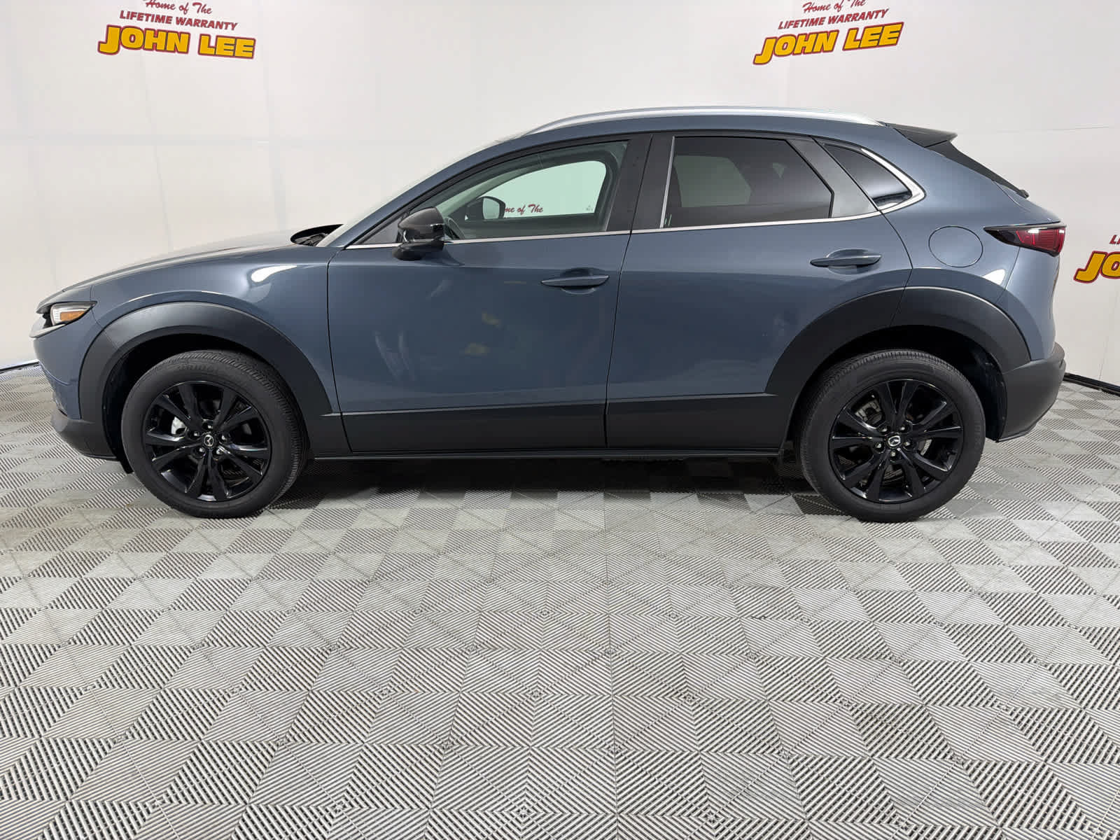 Used 2024 MAZDA CX-30 AWD 2.5 S w/ Preferred Package image 2