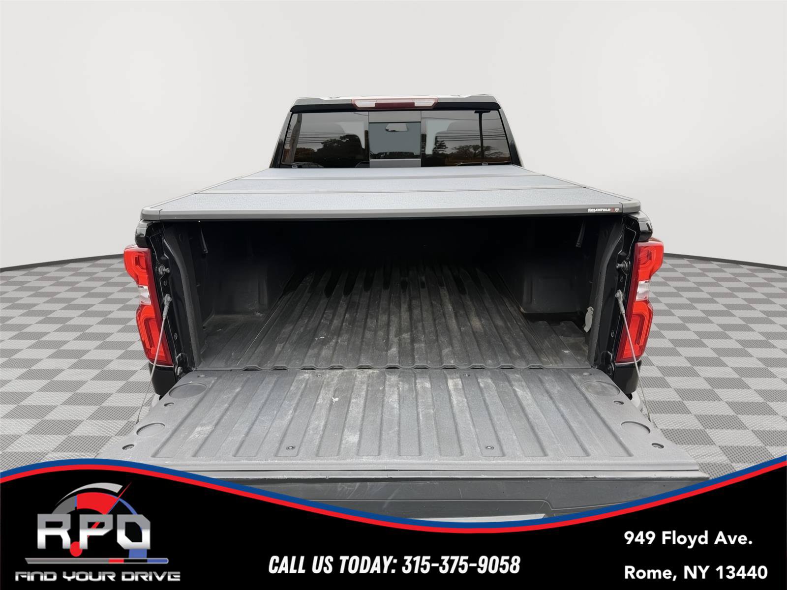 Used 2023 Chevrolet Silverado 1500 RST AWD/4WD image 35