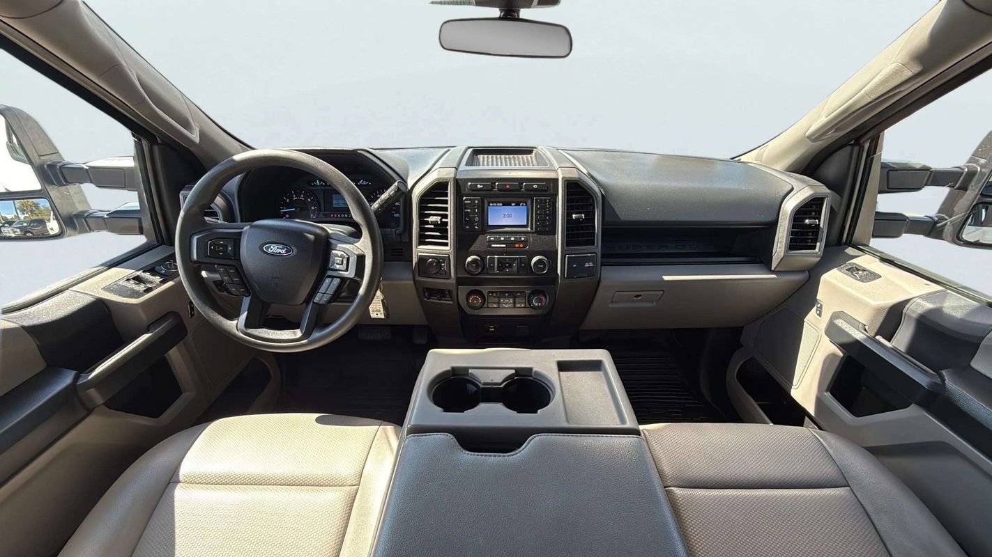 Used 2022 Ford F250 XL w/ Power Equipment Group AWD/4WD image 9