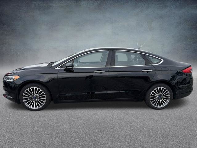 Used 2018 Ford Fusion SE w/ Fusion SE Technology Package FWD image 11