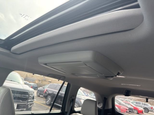 Used 2020 Honda Pilot Touring image 12