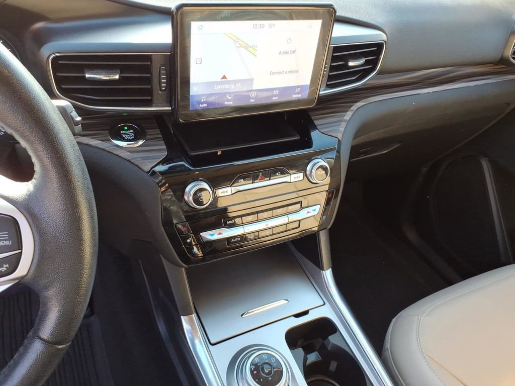 Used 2021 Ford Explorer Limited w/ Equipment Group 301A image 33