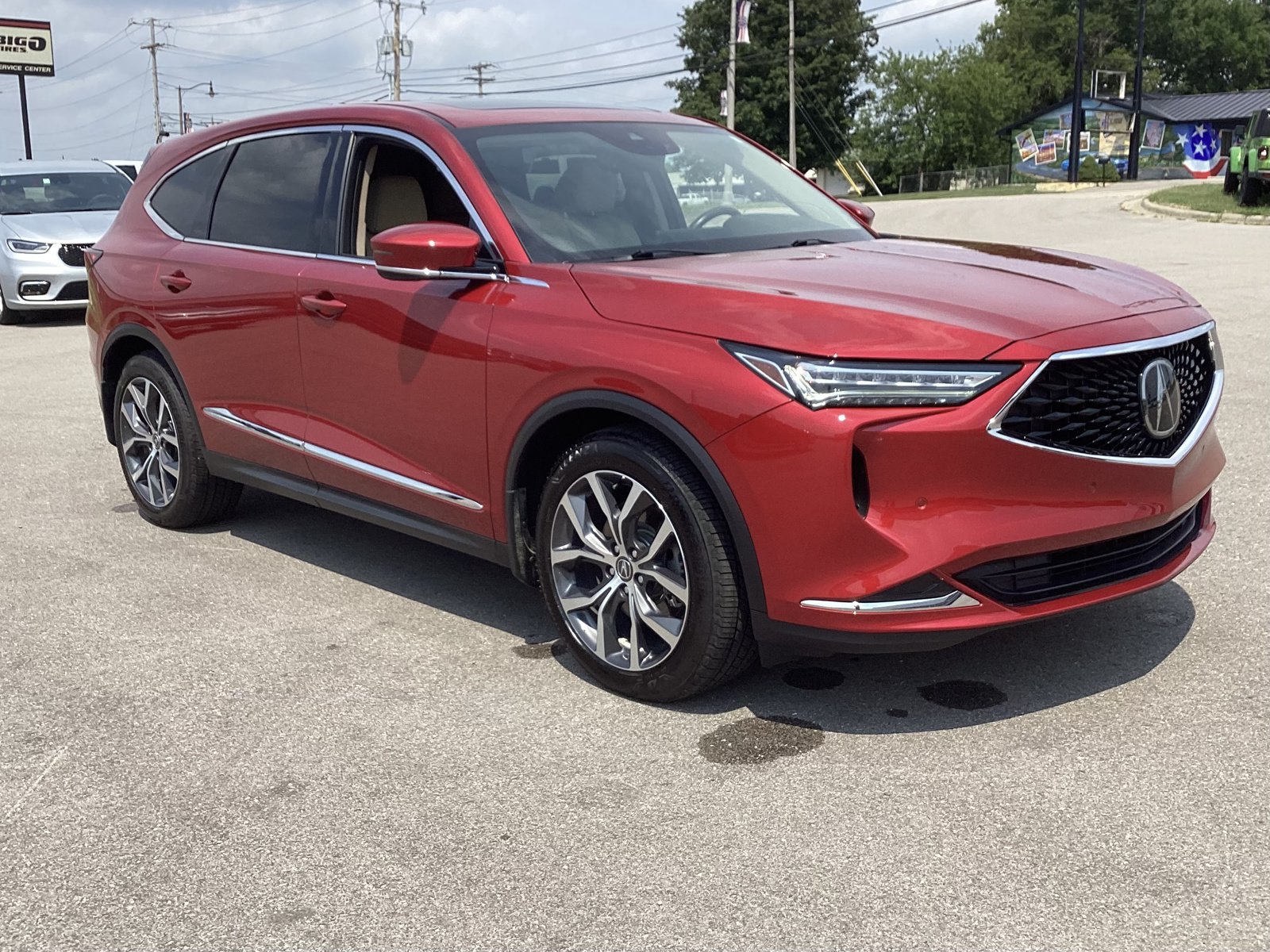Used 2023 Acura MDX w/ Technology Package AWD/4WD image 3