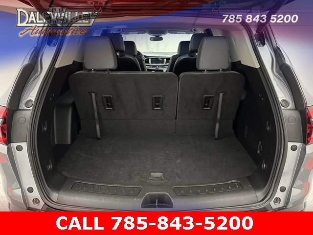 Used 2021 Buick Enclave Essence image 21