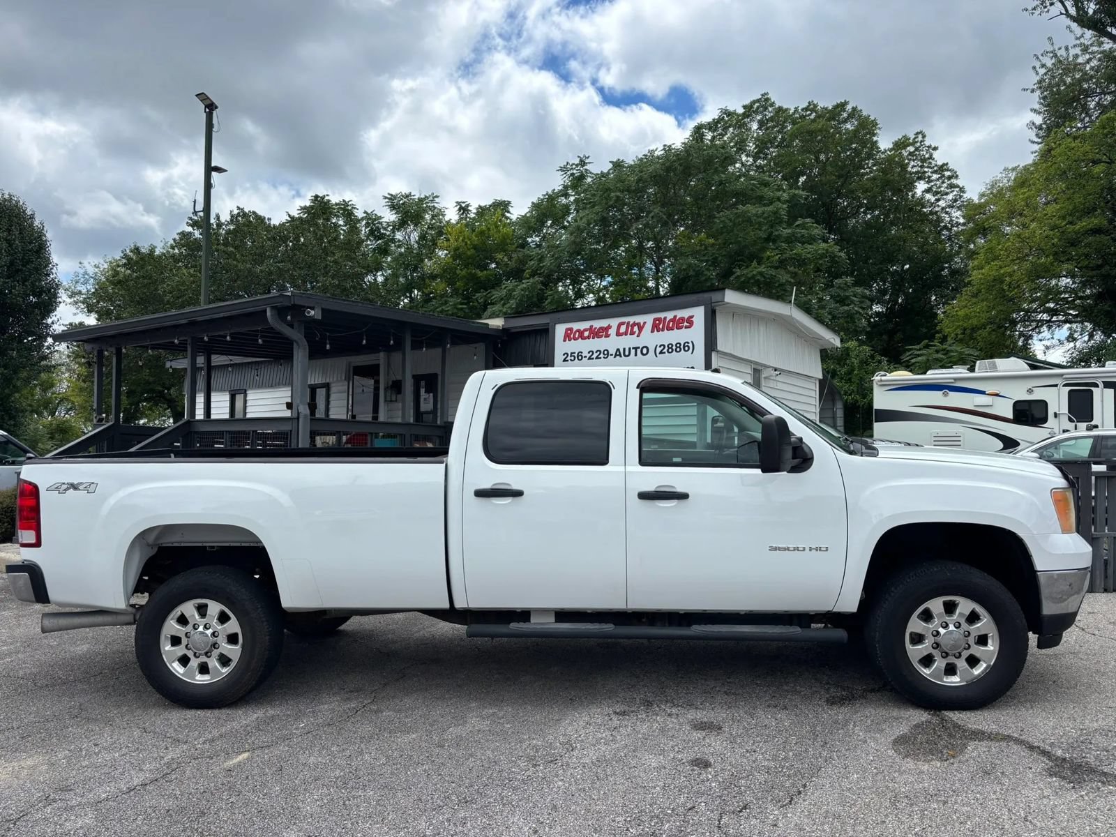 Used 2013 GMC Sierra 3500 W/T AWD/4WD image 2