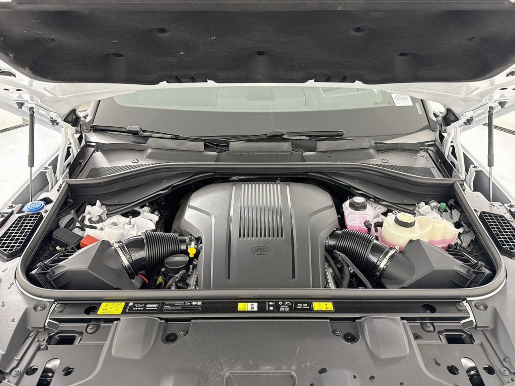 New 2026 Land Rover Range Rover SE AWD/4WD image 31