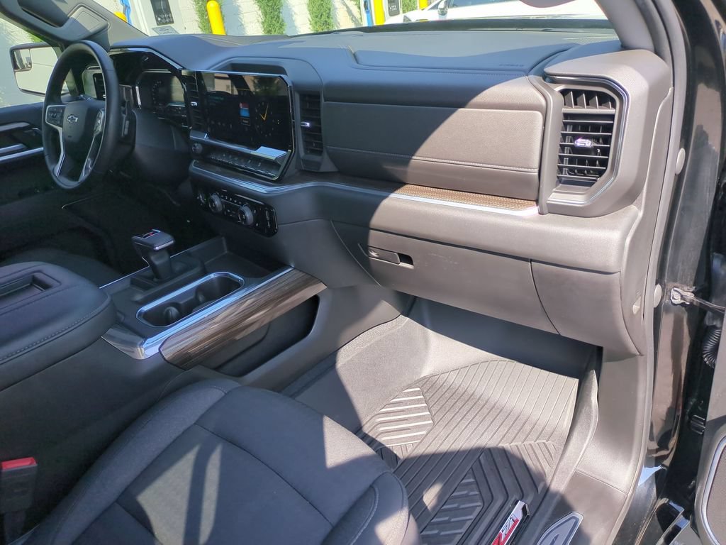 Used 2022 Chevrolet Silverado 1500 RST AWD/4WD image 36