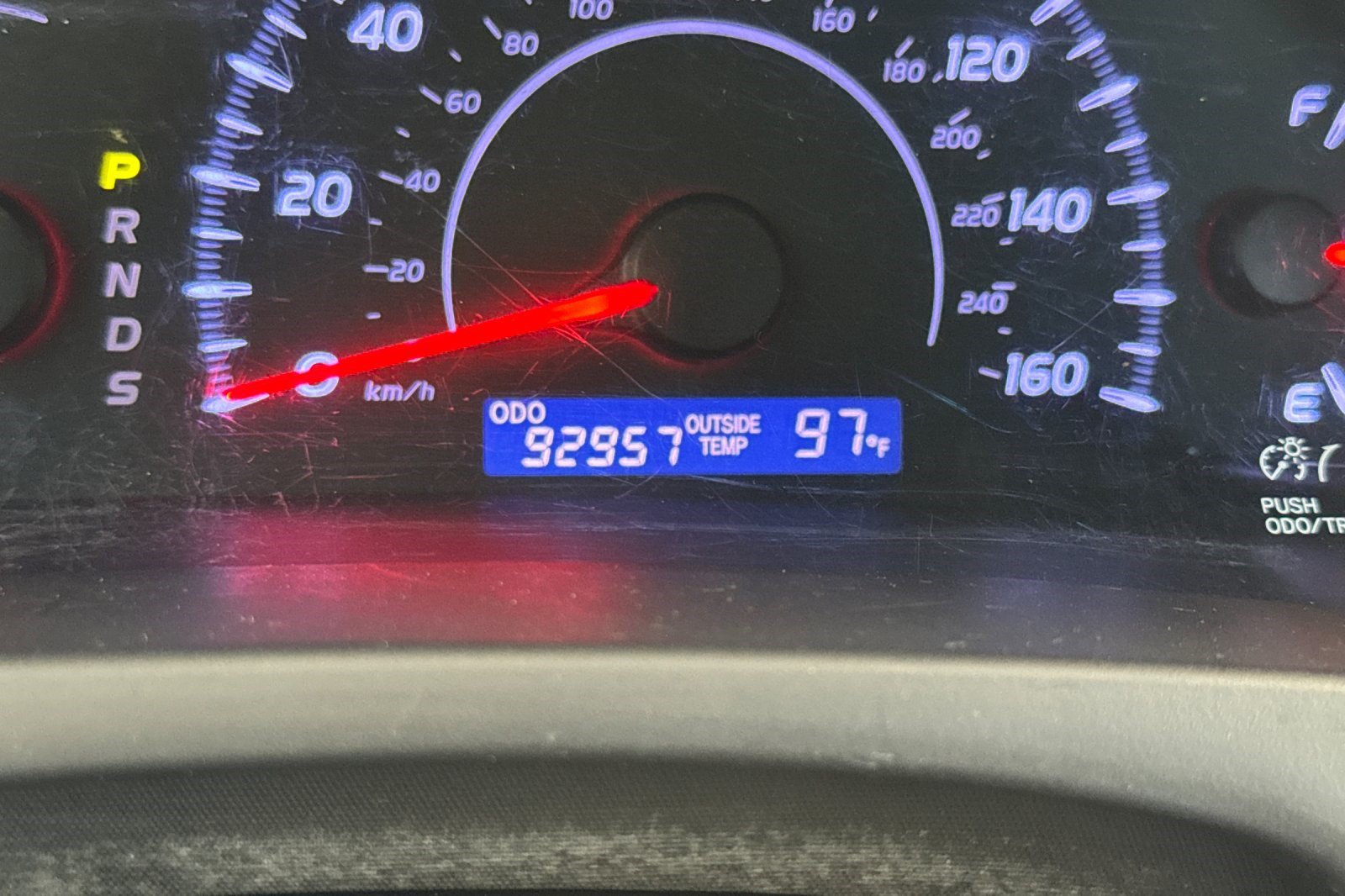 Used 2010 Toyota Camry LE FWD image 32