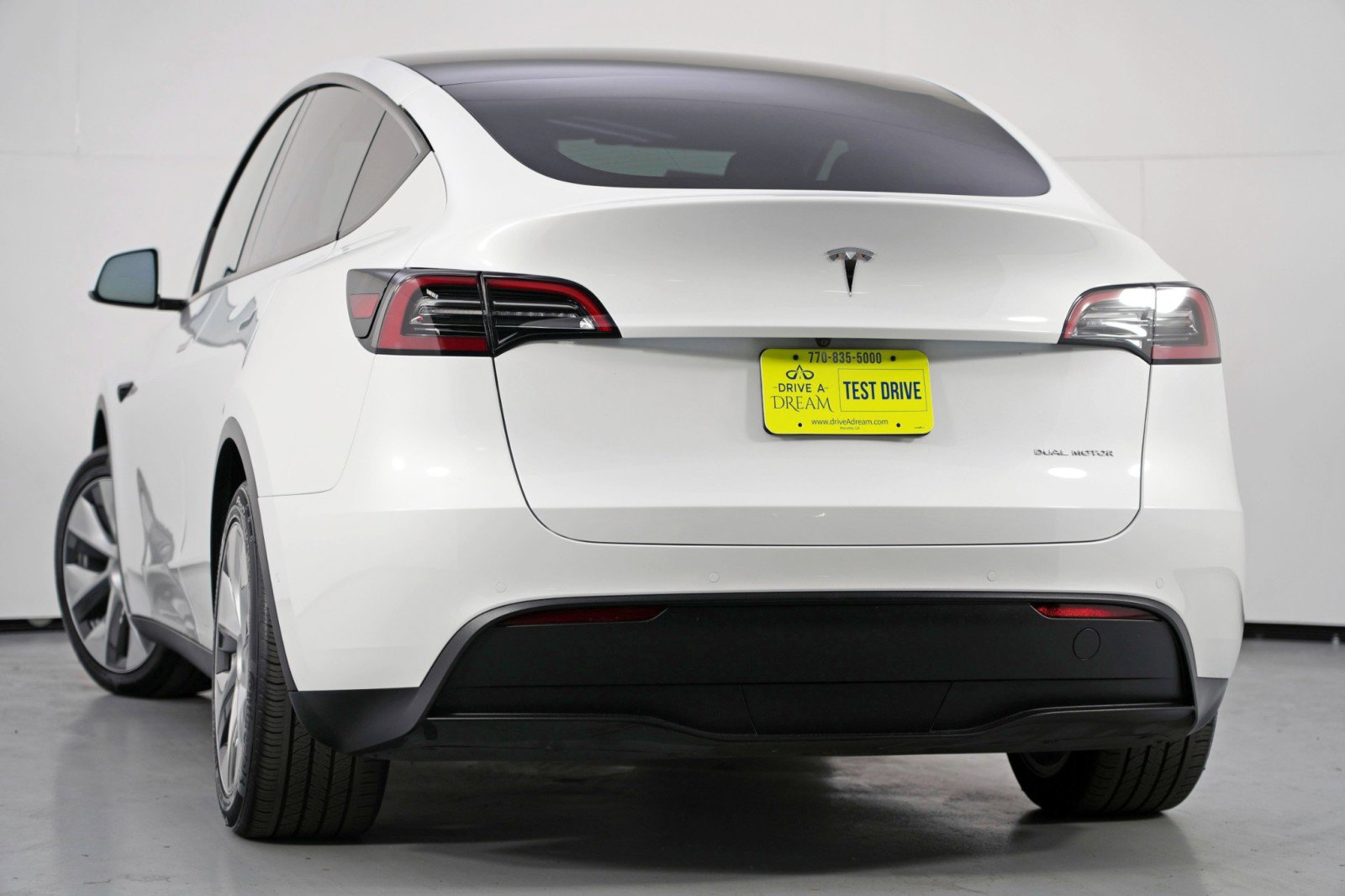 Used 2021 Tesla Model Y Long Range image 6