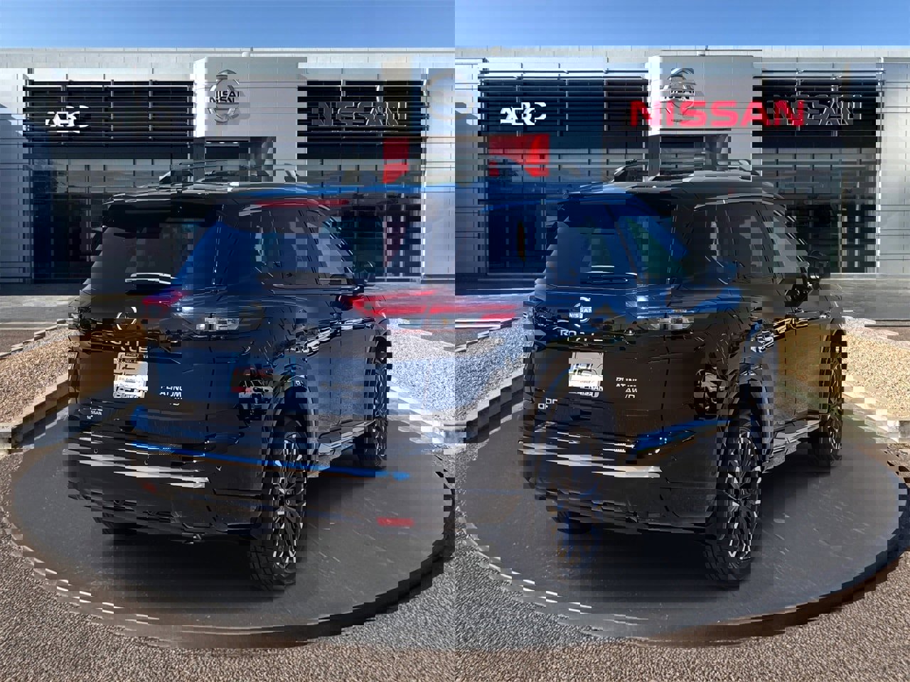 New 2026 Nissan Rogue Platinum image 5