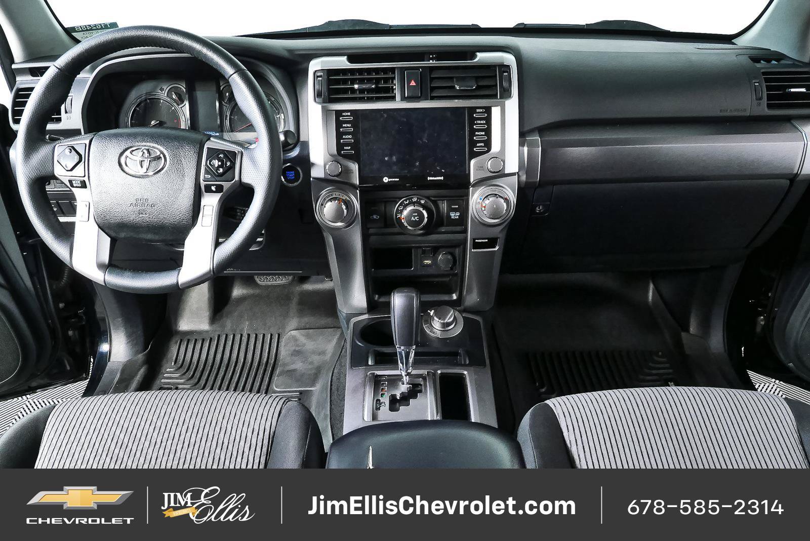 Used 2021 Toyota 4Runner SR5 AWD/4WD image 17