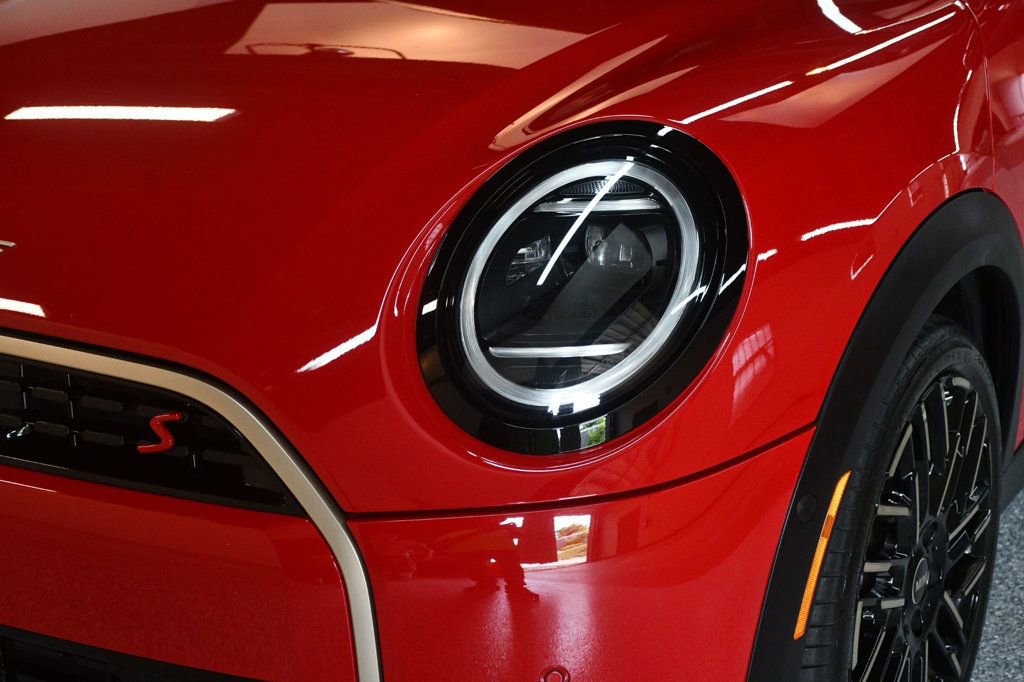 Used 2025 MINI Cooper S FWD image 18