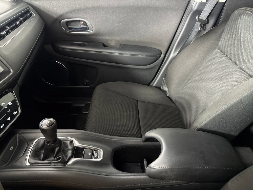 Used 2017 Honda HR-V EX image 18